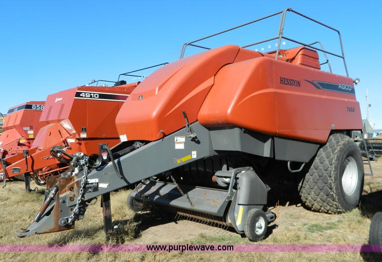 image for item H2324 2007 AGCO 7444 large square baler