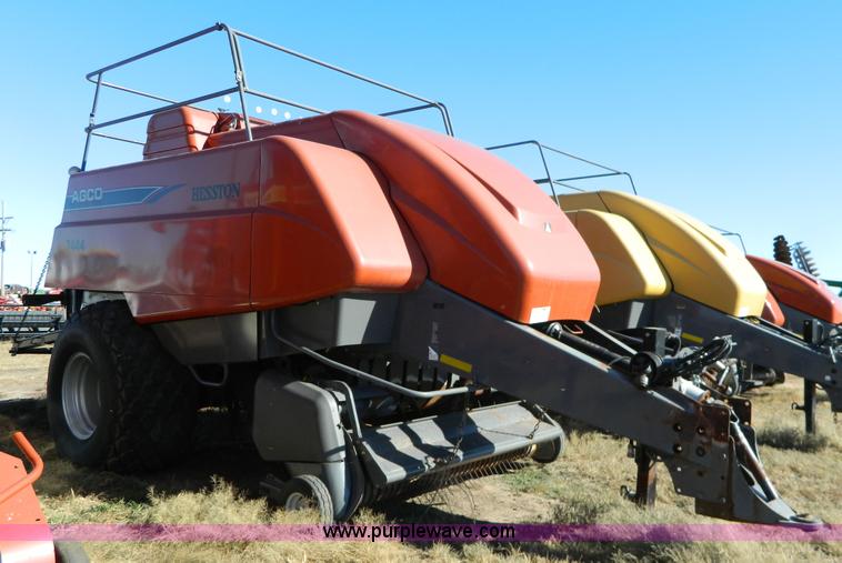 image for item H2324 2007 AGCO 7444 large square baler