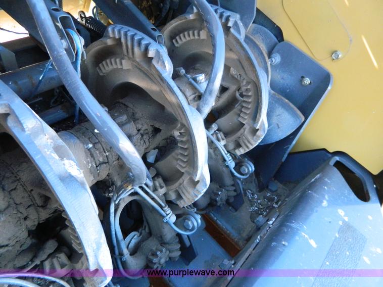 image for item H2325 2008 Challenger LB44B large square baler