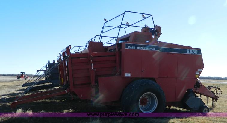 image for item H2326 1990 Case IH 8580 large square baler