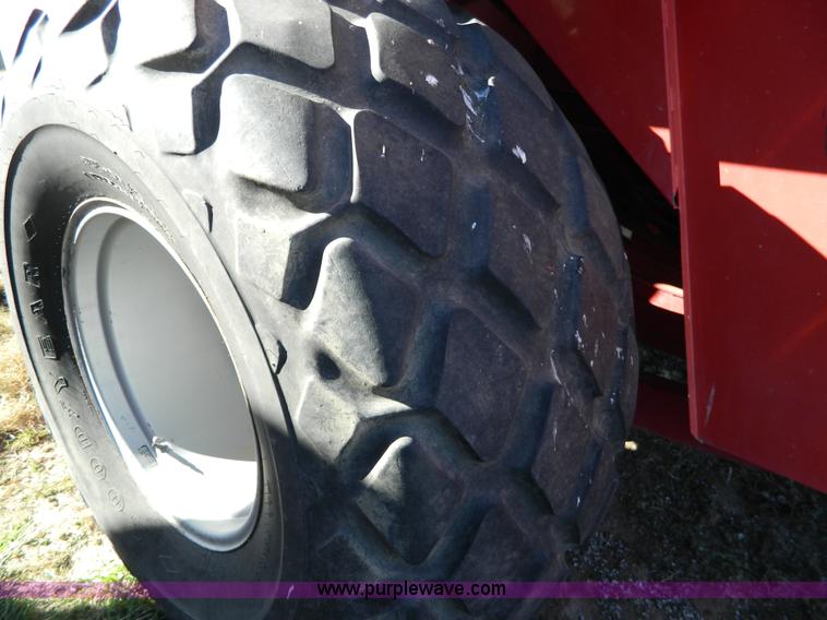 image for item H2326 1990 Case IH 8580 large square baler