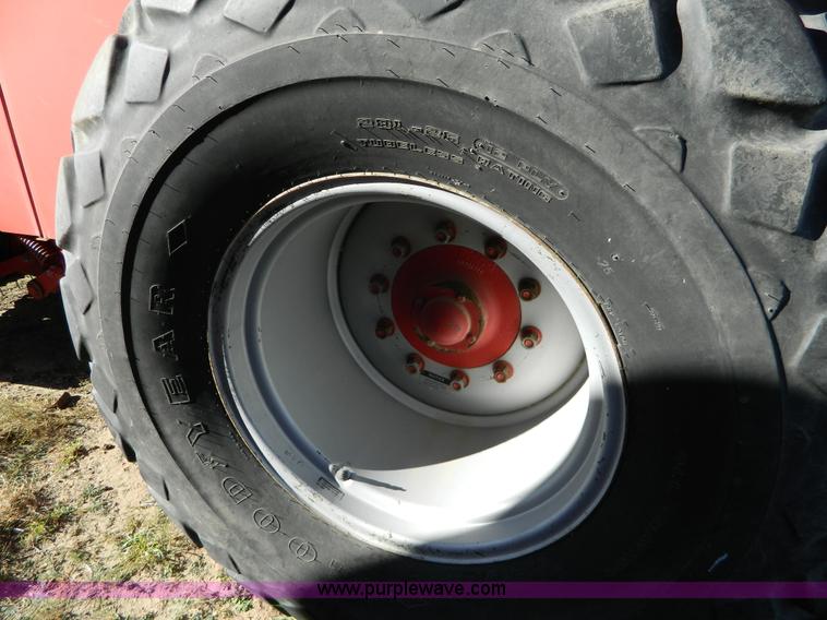 image for item H2326 1990 Case IH 8580 large square baler