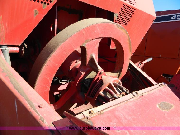 image for item H2326 1990 Case IH 8580 large square baler