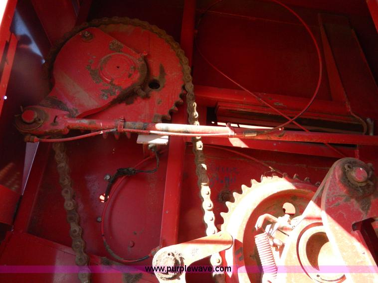 image for item H2326 1990 Case IH 8580 large square baler