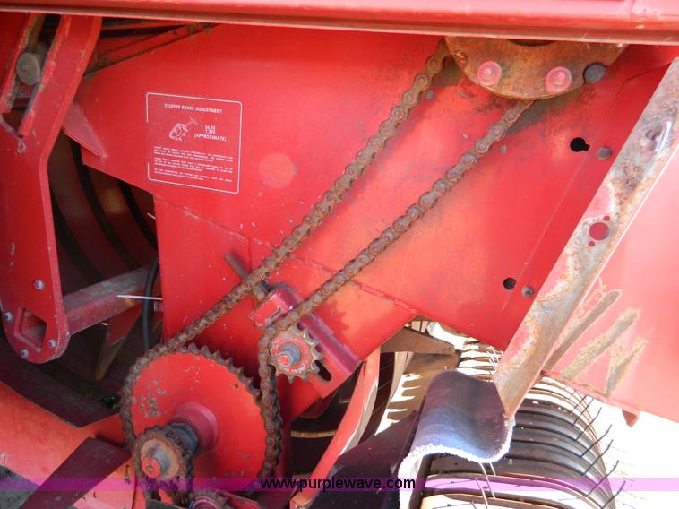 image for item H2326 1990 Case IH 8580 large square baler