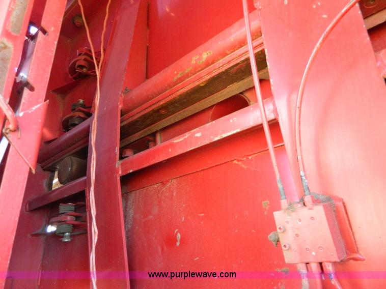 image for item H2326 1990 Case IH 8580 large square baler