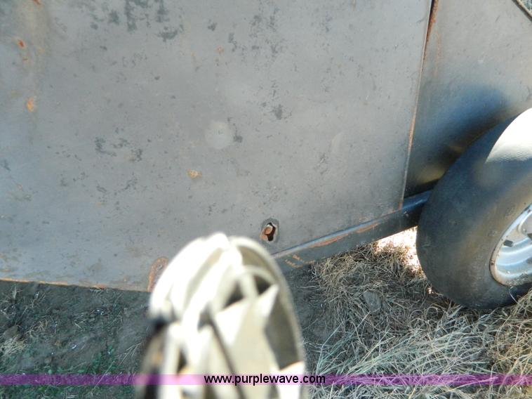 image for item H2326 1990 Case IH 8580 large square baler