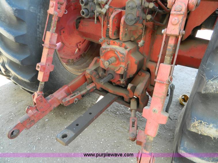 image for item H2329 International 1086 tractor