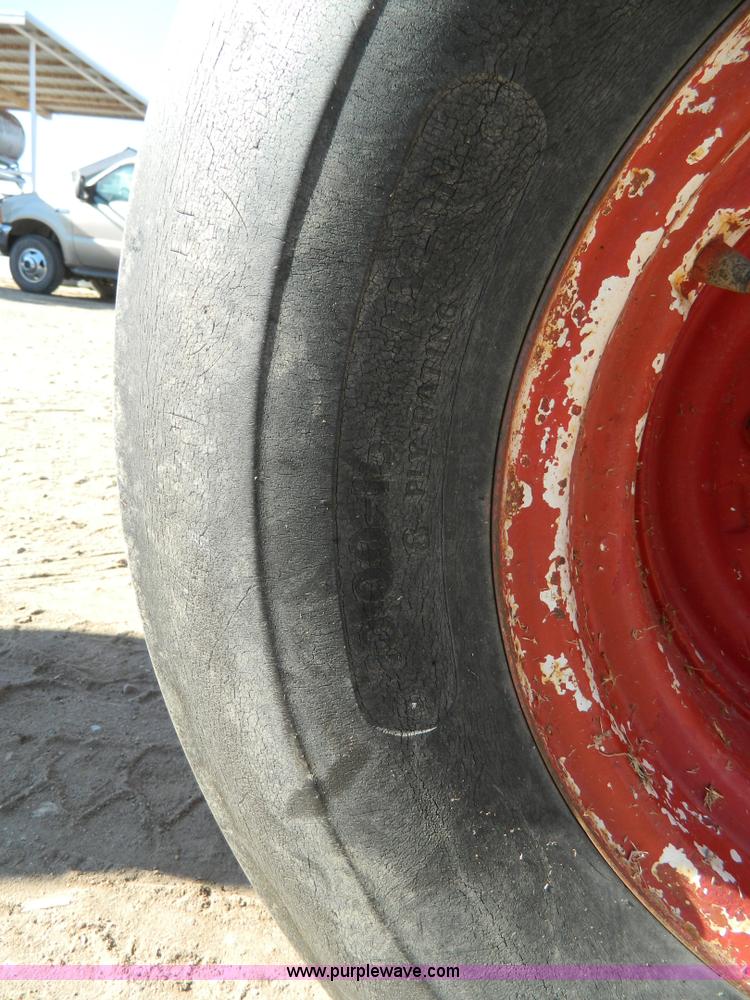 image for item H2329 International 1086 tractor