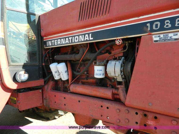 image for item H2329 International 1086 tractor