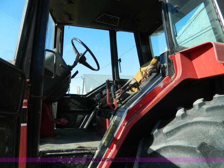 image for item H2329 International 1086 tractor