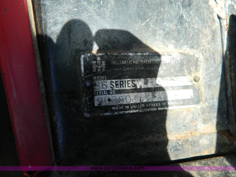image for item H2329 International 1086 tractor