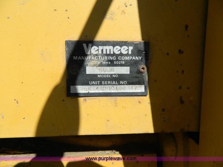 image for item H2330 1995 Vermeer 605K round baler