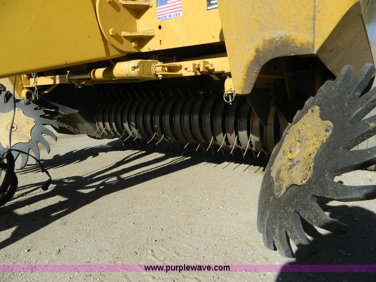 image for item H2331 1993 Vermeer 605K round baler