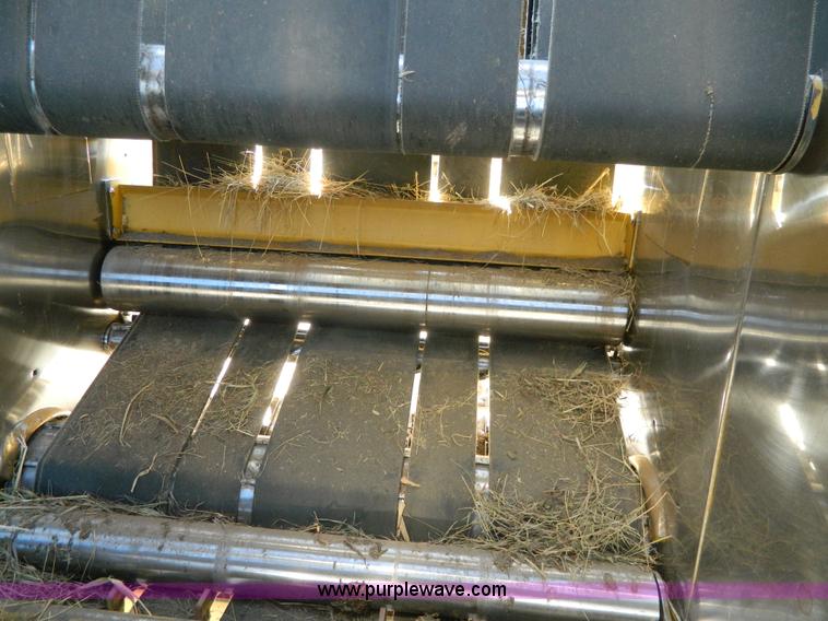 image for item H2331 1993 Vermeer 605K round baler