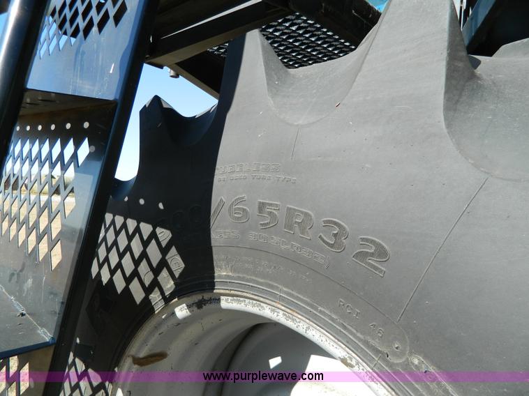 image for item H2333 1996 AGCO Gleaner R72 combine