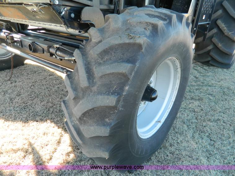 image for item H2333 1996 AGCO Gleaner R72 combine