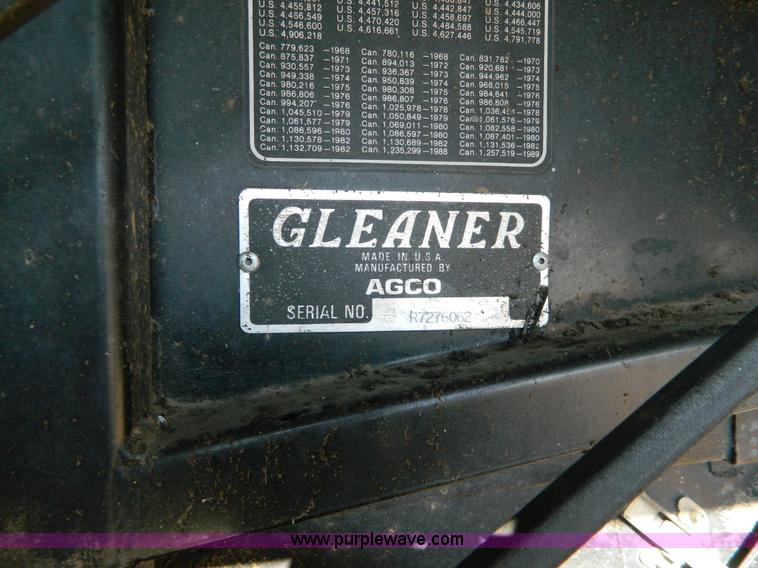 image for item H2333 1996 AGCO Gleaner R72 combine