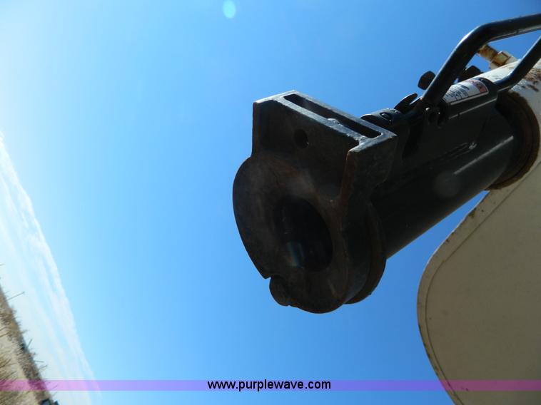 image for item H2341 1979 shop built gooseneck stock trailer