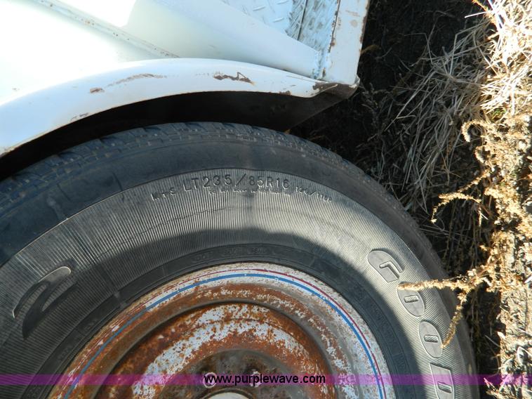 image for item H2341 1979 shop built gooseneck stock trailer