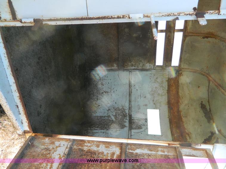 image for item H2342 1979 Hale stock trailer