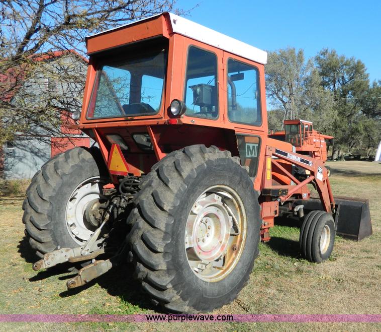 image for item H2349 1974 Massey Ferguson 1085 tractor