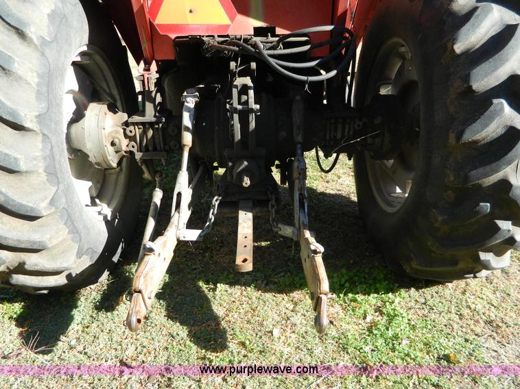 image for item H2349 1974 Massey Ferguson 1085 tractor