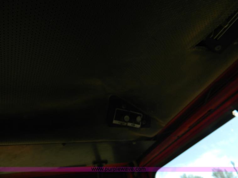 image for item H2349 1974 Massey Ferguson 1085 tractor