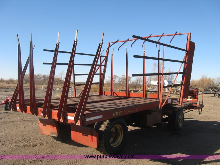 image for item H9343 New Holland 1047 stack wagon