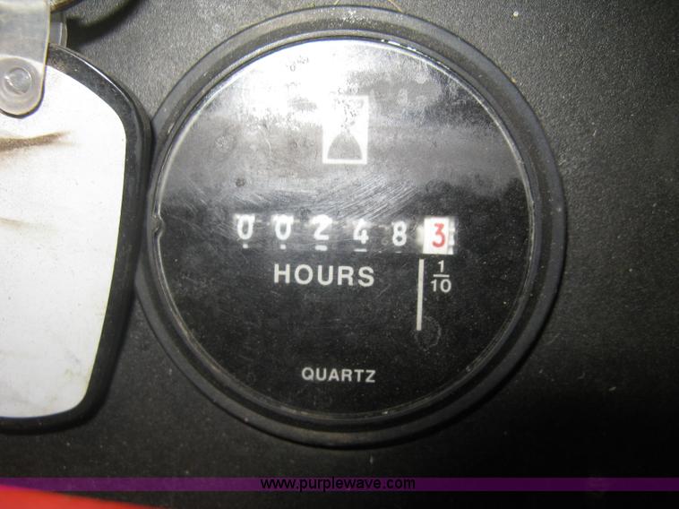 image for item H9351 2003 Ingersoll 5820V ZTR lawn mower