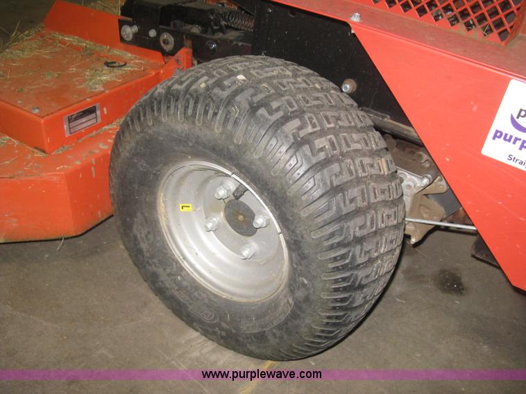 image for item H9351 2003 Ingersoll 5820V ZTR lawn mower