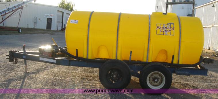 image for item H9394 Schaben 1,025 gallon nurse trailer