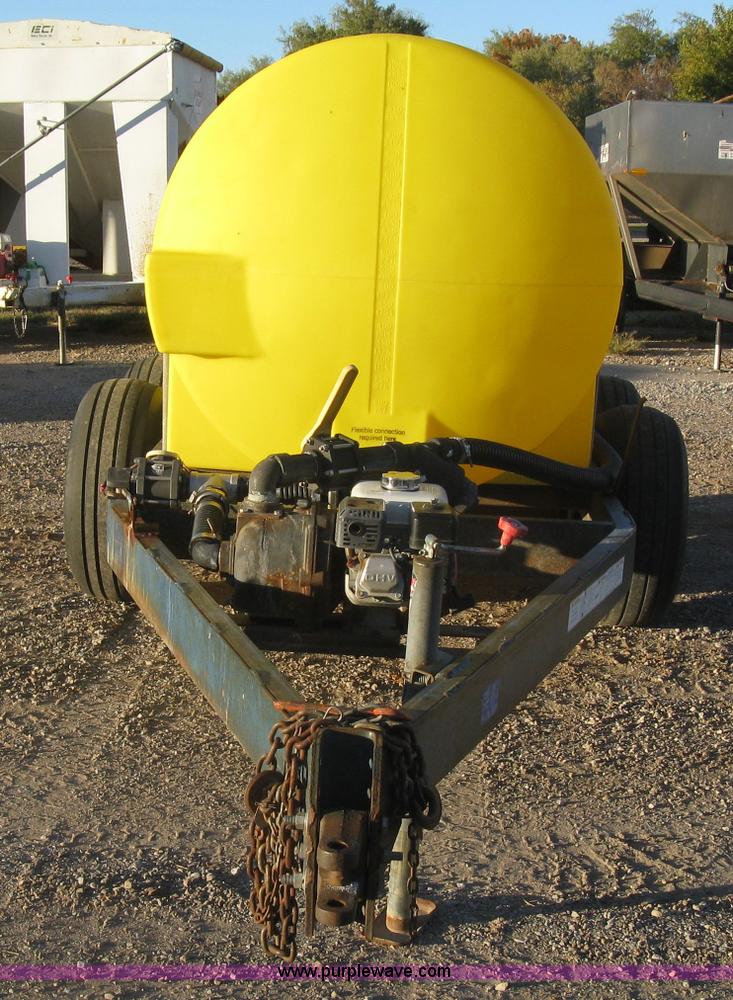 image for item H9394 Schaben 1,025 gallon nurse trailer