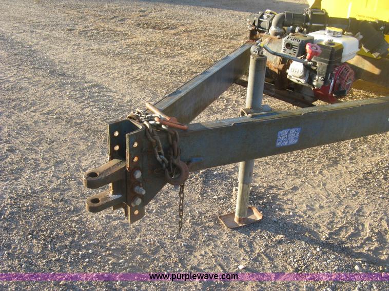 image for item H9394 Schaben 1,025 gallon nurse trailer