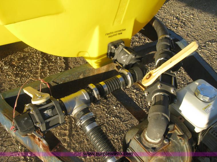 image for item H9394 Schaben 1,025 gallon nurse trailer