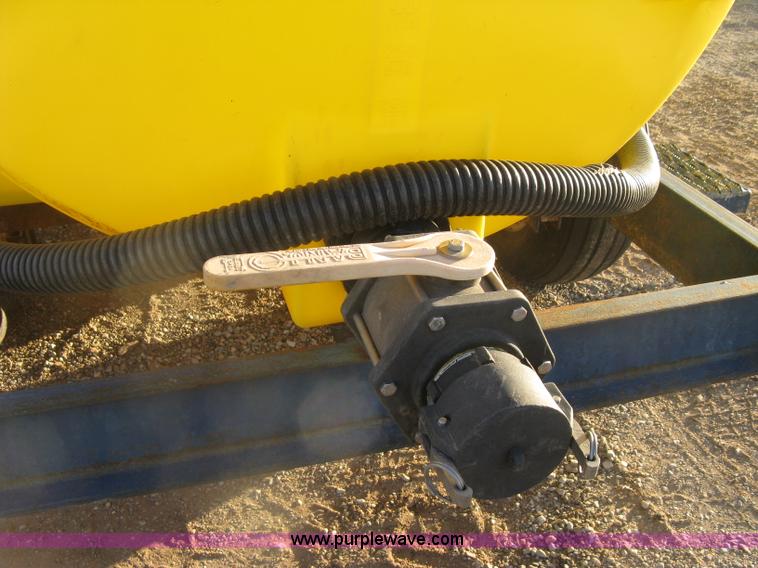 image for item H9394 Schaben 1,025 gallon nurse trailer