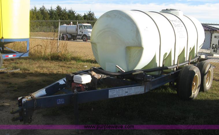 image for item H9396 Schaben 1,000 gallon nurse tank trailer