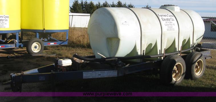 image for item H9396 Schaben 1,000 gallon nurse tank trailer