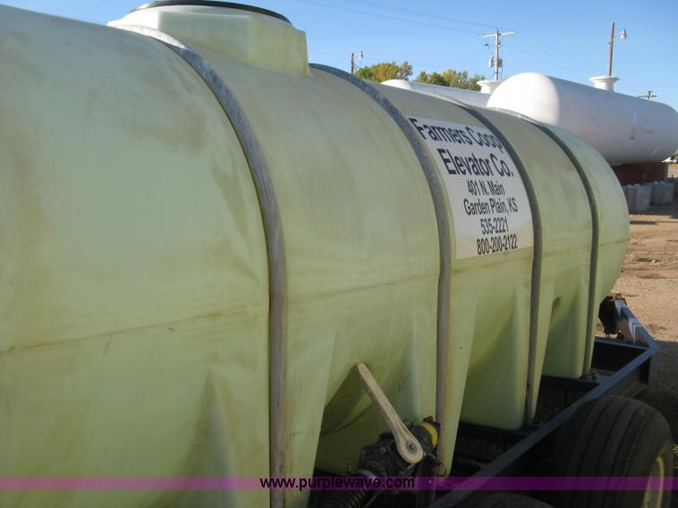 image for item H9396 Schaben 1,000 gallon nurse tank trailer