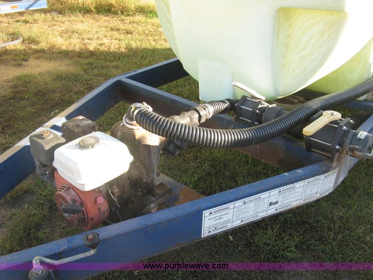 image for item H9396 Schaben 1,000 gallon nurse tank trailer