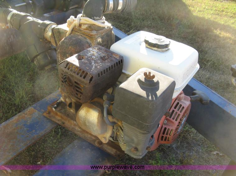 image for item H9396 Schaben 1,000 gallon nurse tank trailer