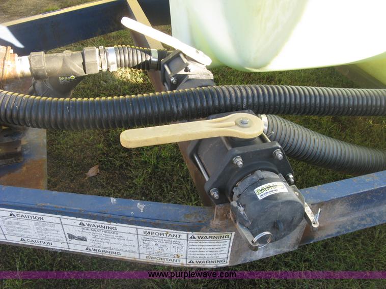 image for item H9396 Schaben 1,000 gallon nurse tank trailer