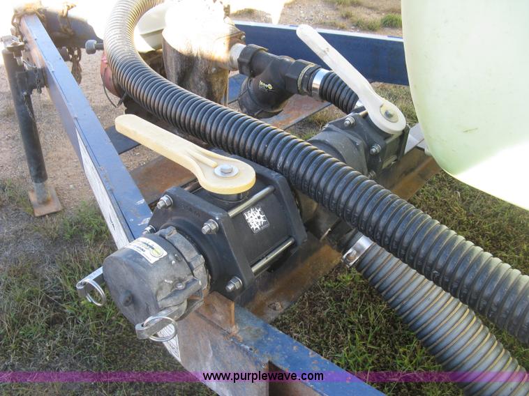 image for item H9396 Schaben 1,000 gallon nurse tank trailer