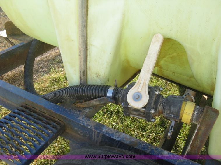 image for item H9396 Schaben 1,000 gallon nurse tank trailer