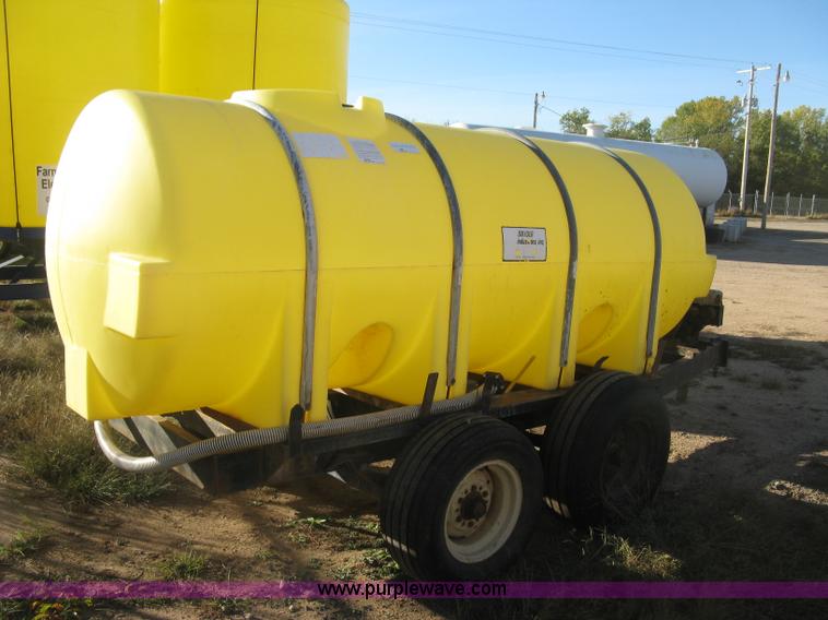 image for item H9397 1,025 gallon nurse tank trailer
