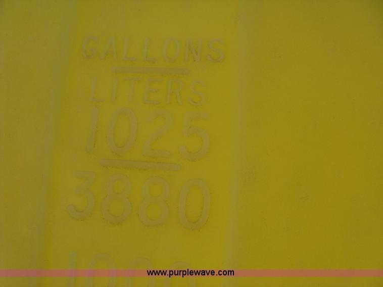 image for item H9397 1,025 gallon nurse tank trailer