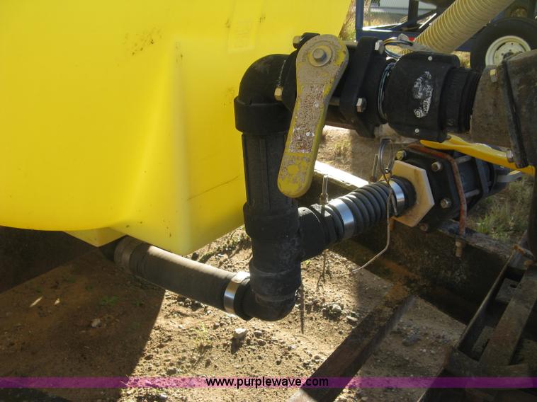 image for item H9397 1,025 gallon nurse tank trailer