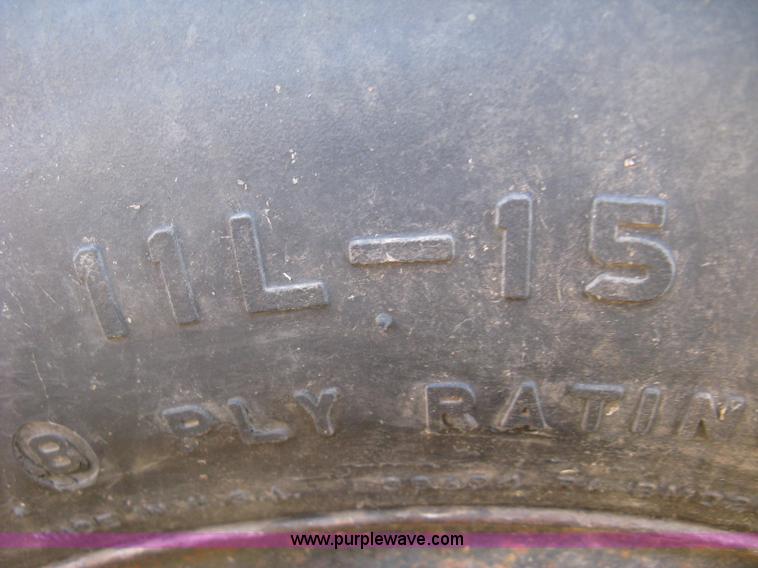 image for item H9397 1,025 gallon nurse tank trailer