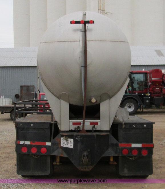 image for item H9402 1991 International 9400 Eagle liquid fertilizer tender truck