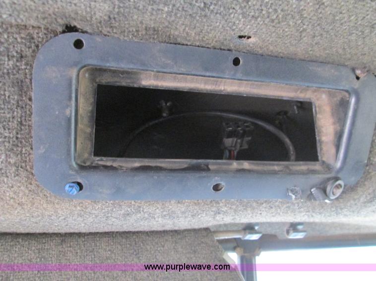 image for item H9402 1991 International 9400 Eagle liquid fertilizer tender truck